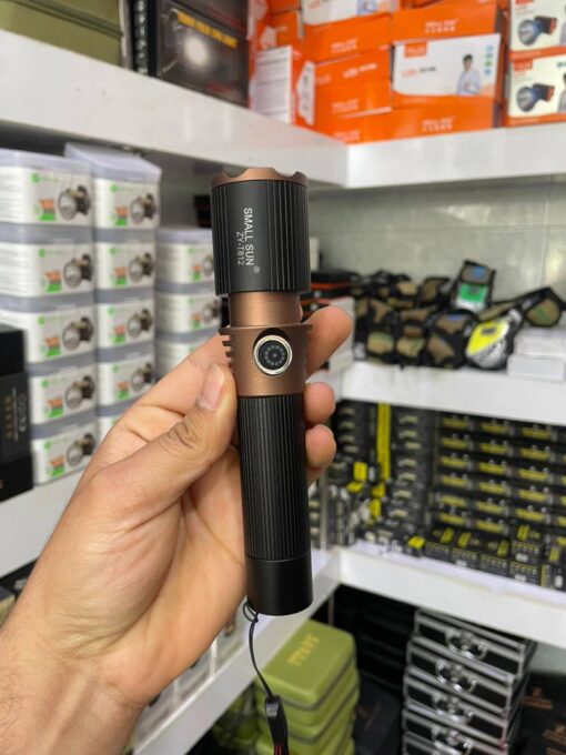 چراغ قوه اسمال سان T812